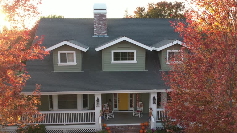 Best Emergency Roof Repair Services  in East Massapequa, NY